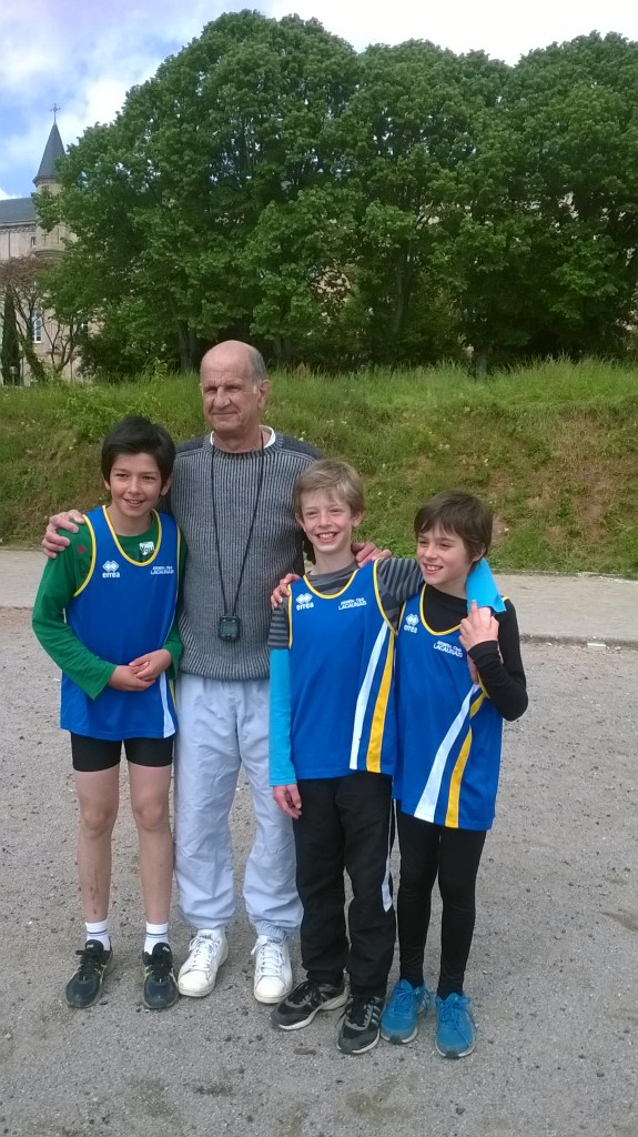 Claude et ses petits champions